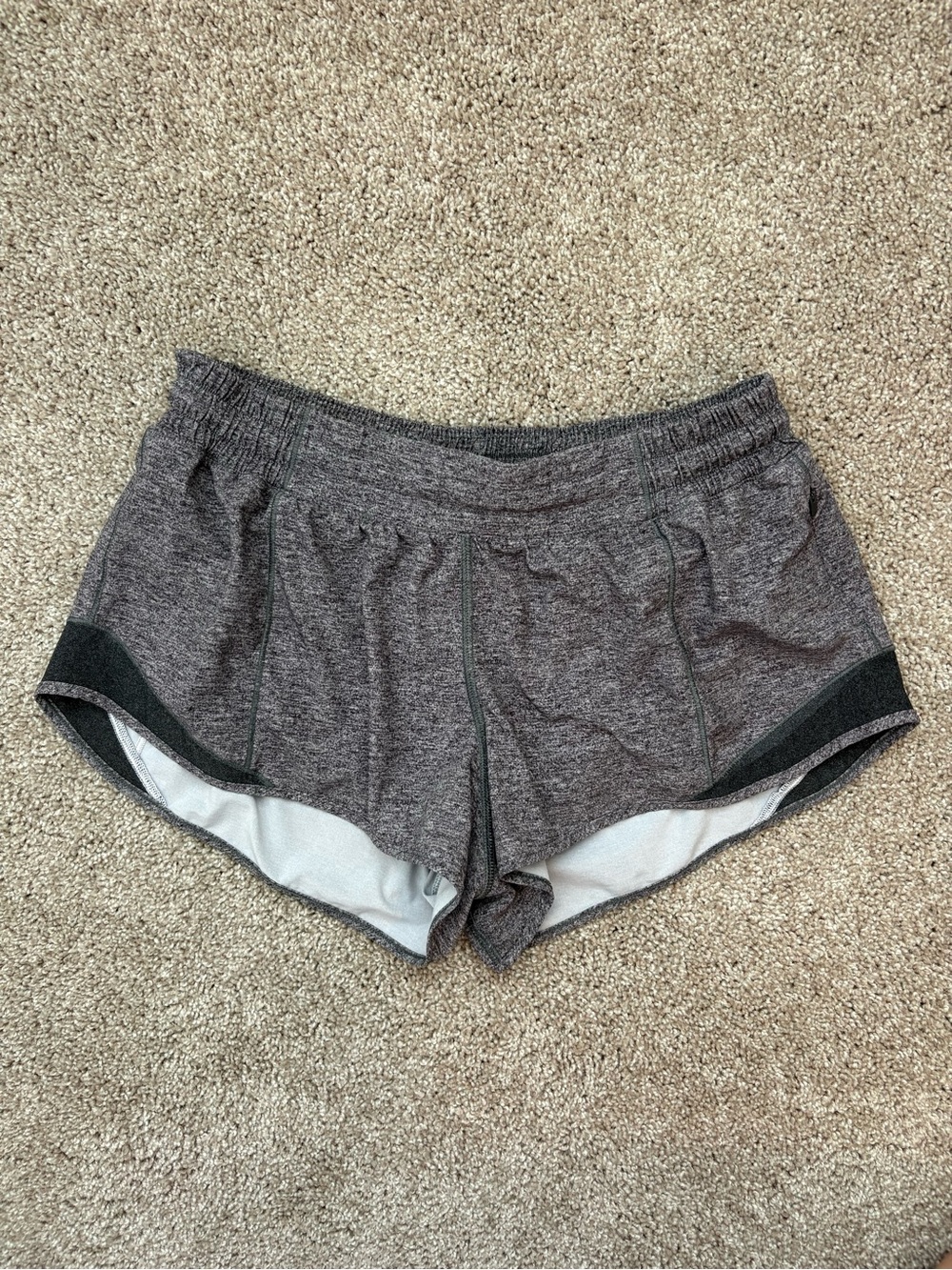Lululemon Hotty Hot Shorts 2.5” inseam LR